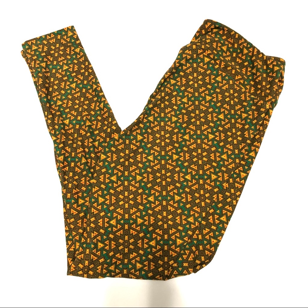 LuLaRoe Tall and Curvy Leggings
